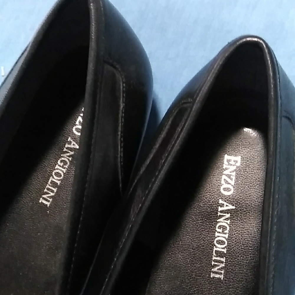 Shoes - Picture 3 of 3